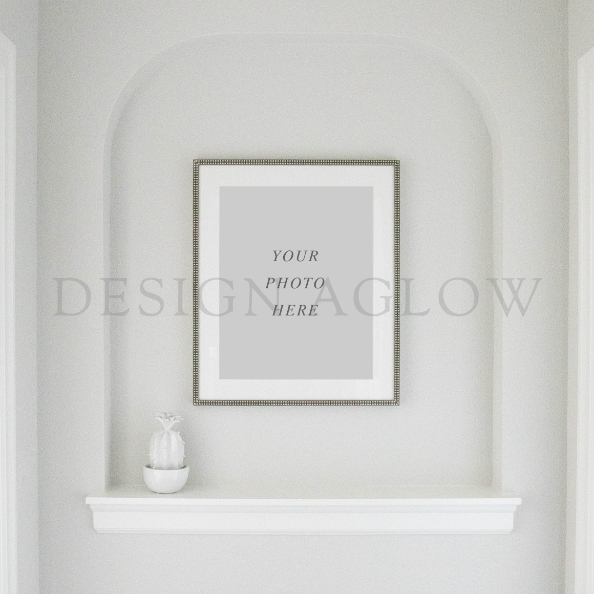 DesignAglow Frame Mockup (031) Frame Sales Tools