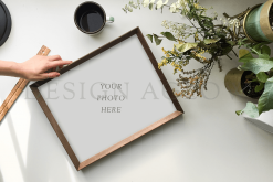 DesignAglow Frame Mockup (032)
