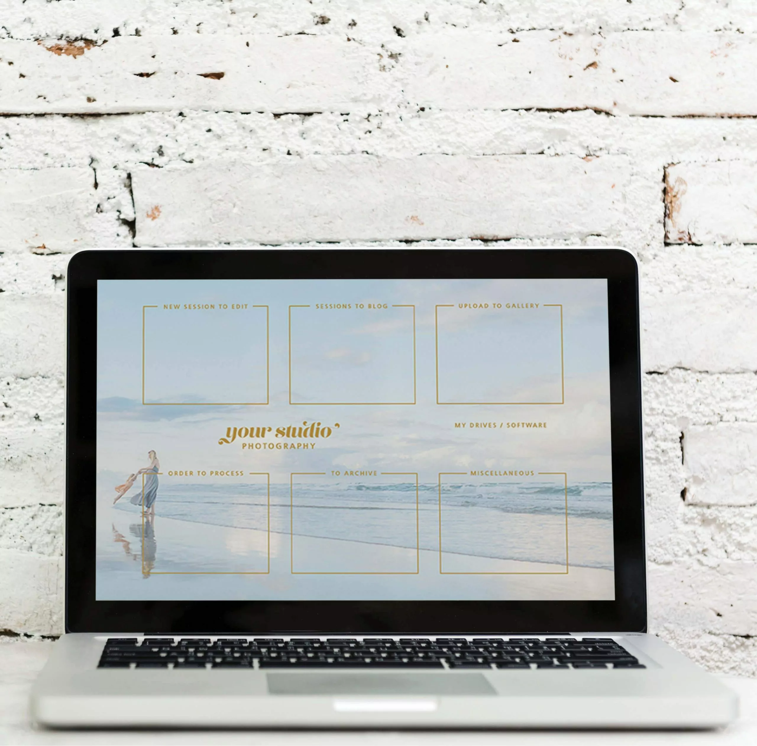 DesignAglow VIDA Studio Workflow Assistant Bold & Fun